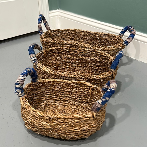 Set of three handmade artisan baskets - Picture 1 of 3